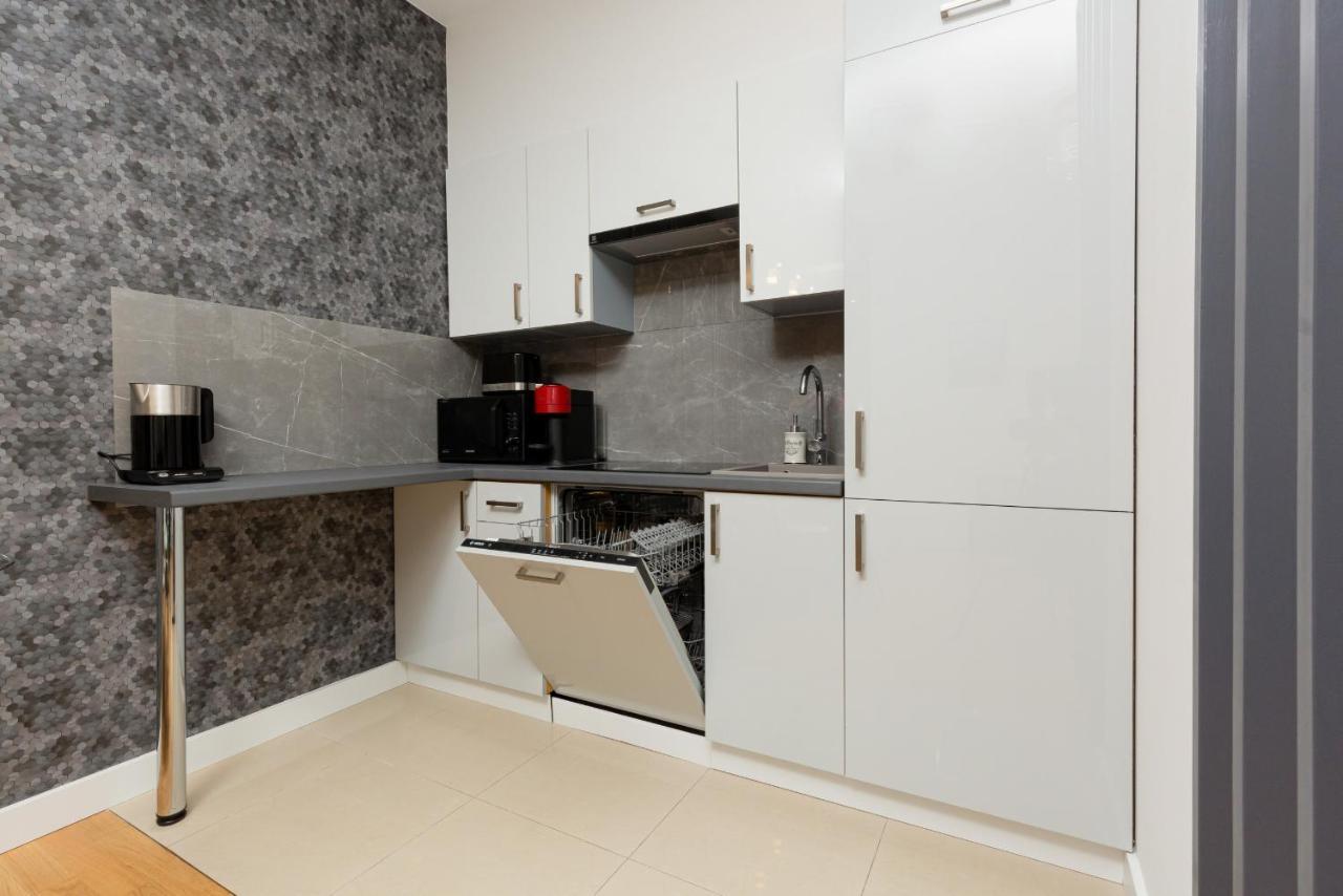 Park Arkadia Apartment With Parking Mokotow By Noclegi Renters Varşovia Exterior foto